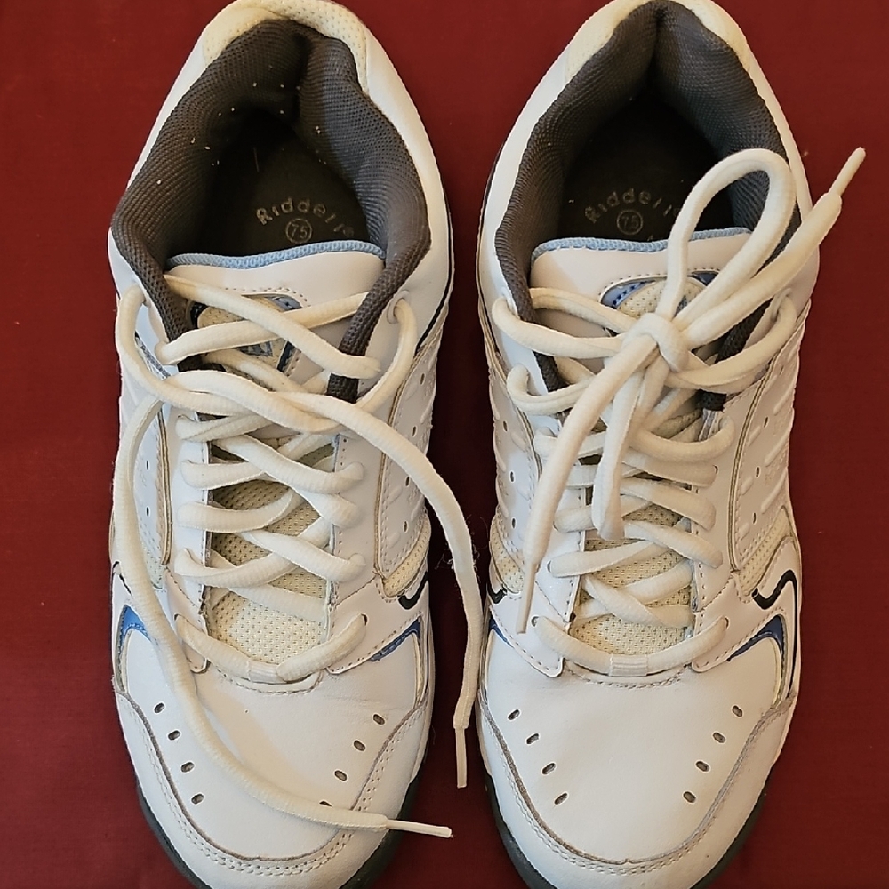 Riddell White, Grey and Blue Leather Athletic Shoes 7.5/38